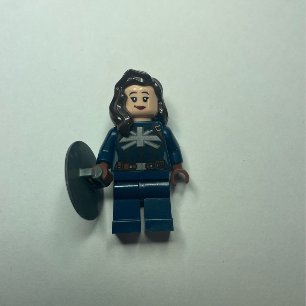 Captain Carter Minifigure w/ Shield ~ Marvel Superheroes ~ Lego Avengers NEW